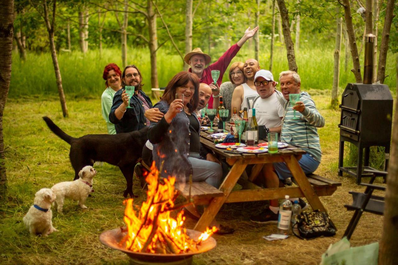 Готель Dgg Woodland Escape South Barrow Екстер'єр фото