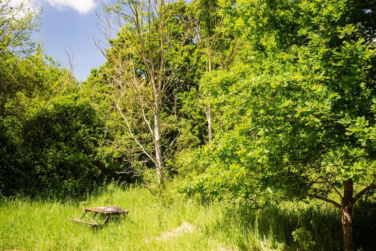 Готель Dgg Woodland Escape South Barrow Екстер'єр фото